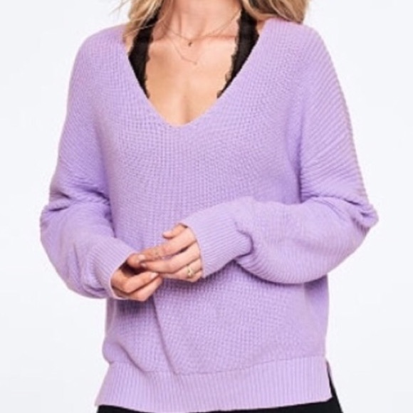 HTF PINK Victoria’s Secret Oversized V-Neck Sweater New With Tag Rare - Picture 2 of 8